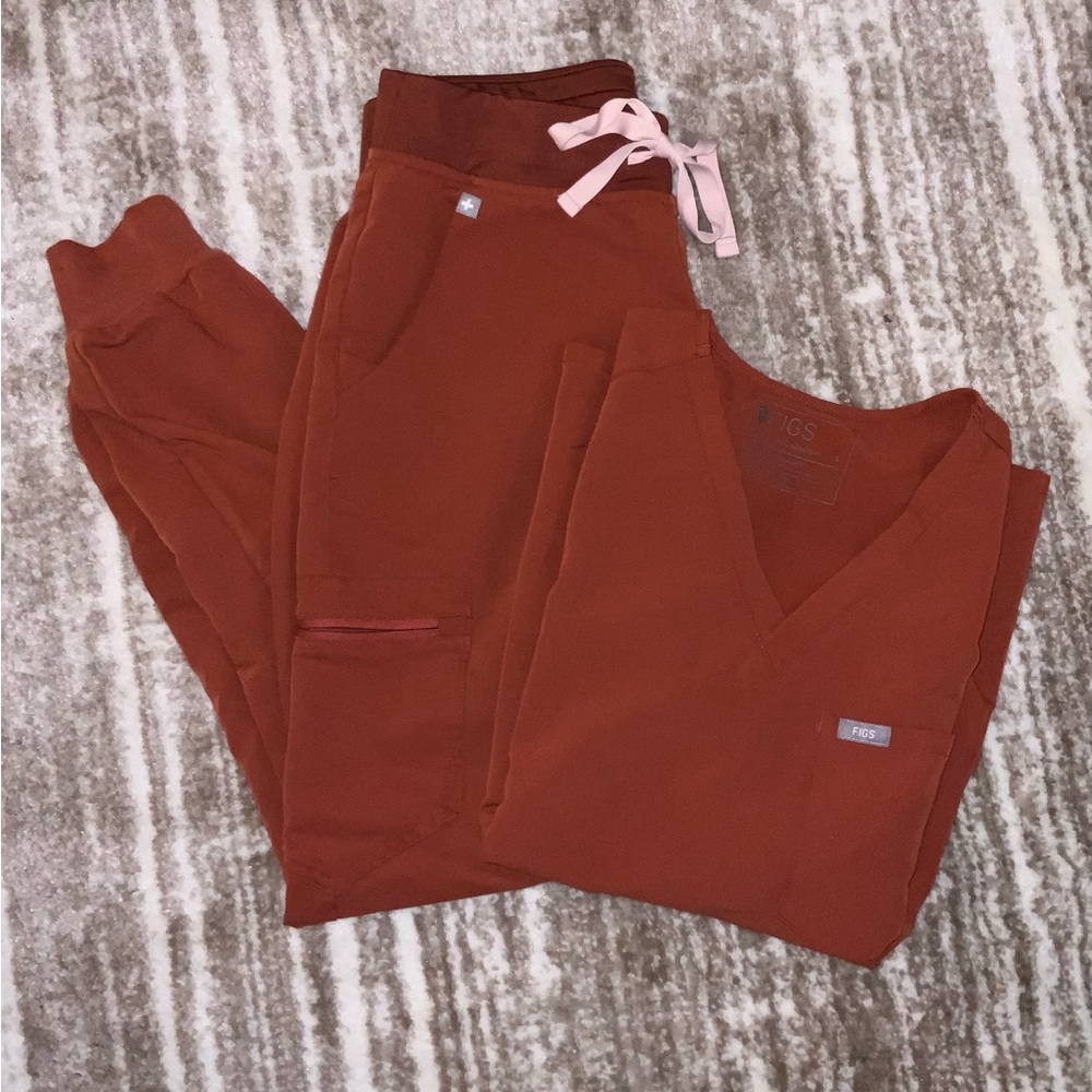 Figs Women's Rust Joggers